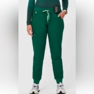 Figs Zamora Jogger Scrub Pants in Hunter Green: Size Small